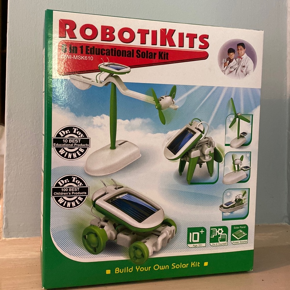 Robotikits 6 in 1 Educational Solar Kit Toy Unopened New in Box